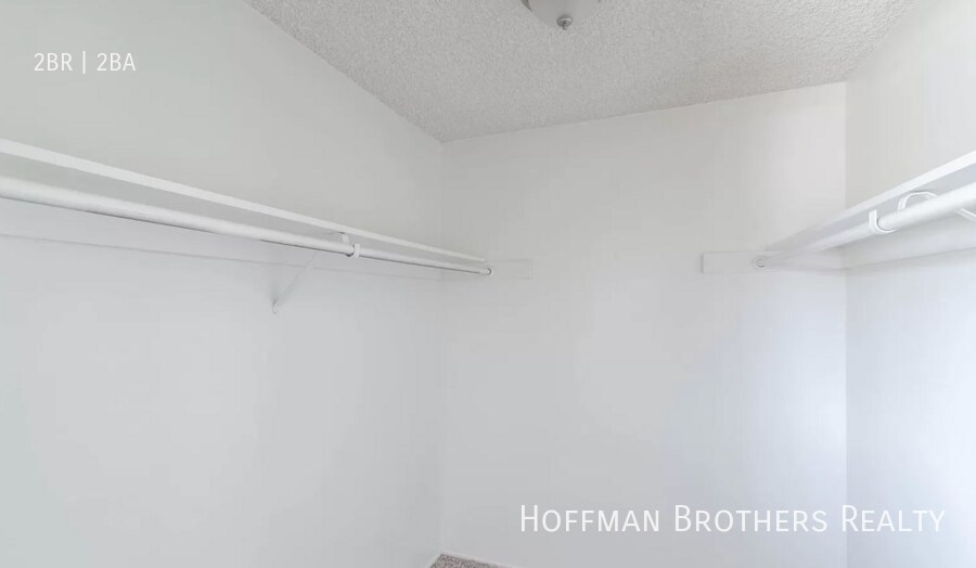 Building Photo - 3600 Dana St