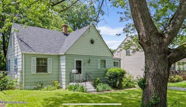 Building Photo - 610 Marquette Dr