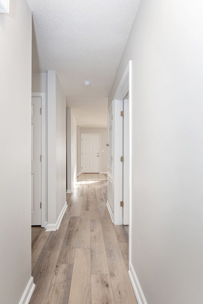 Building Photo - Cute Rental Home Downtown Biloxi