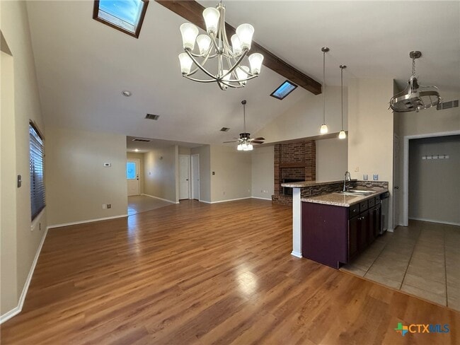 Building Photo - 758 Briarbend Dr