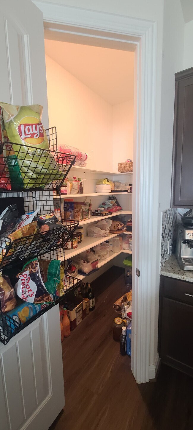 Building Photo - 5801 Antioch Cv