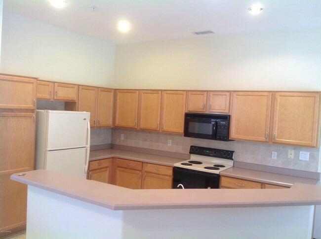 Building Photo - 14442 Agave Dr