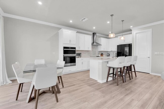 Building Photo - 6353 Timberdale Ave