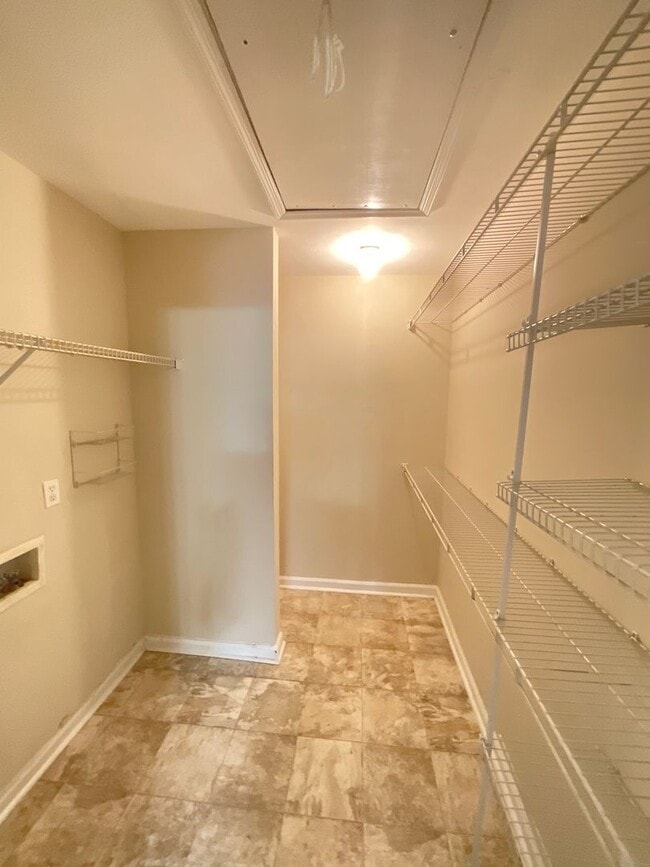 Building Photo - 413 Northrop Pl