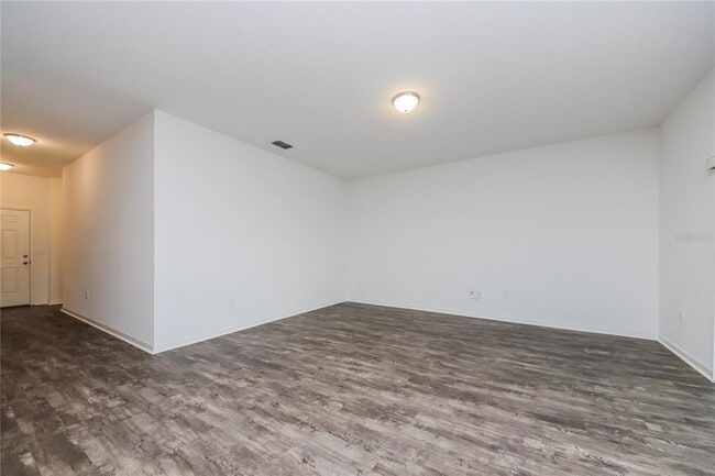 Building Photo - 162 Hidden Lk Lp