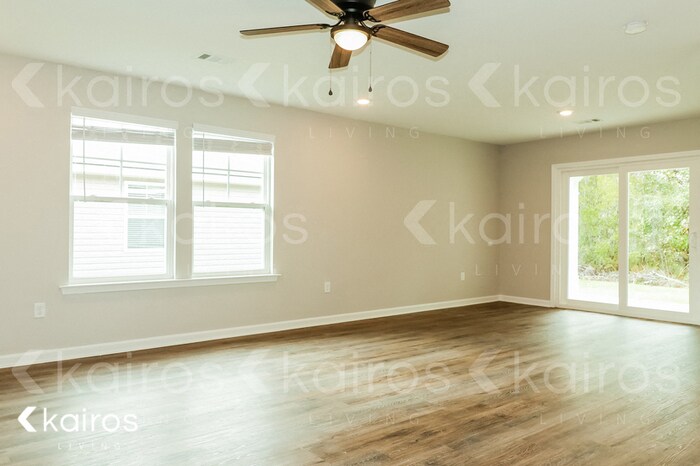 Building Photo - 126 Cottage Grove Rd