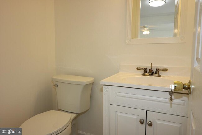 Building Photo - 20404 Shadow Oak Ct
