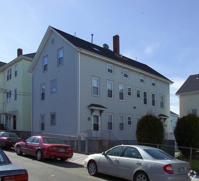 Building Photo - 241 Washington St