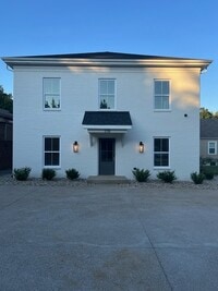 Building Photo - 238 Chenoweth Ln
