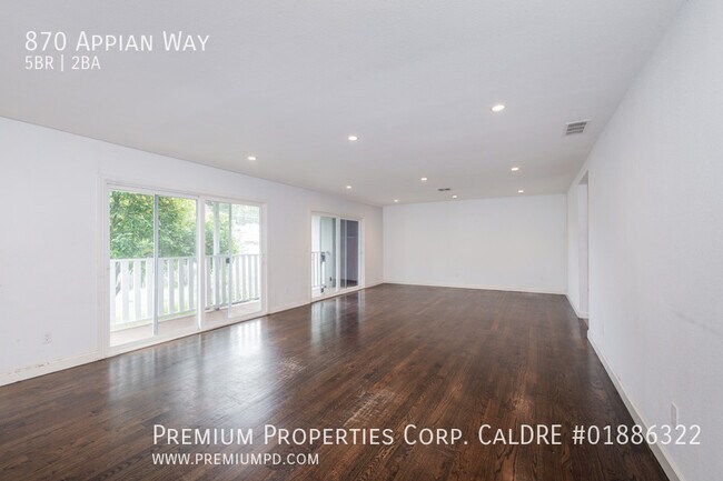 Building Photo - 870 Appian Way