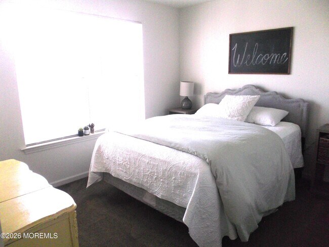 Building Photo - 65 Homestead Dr