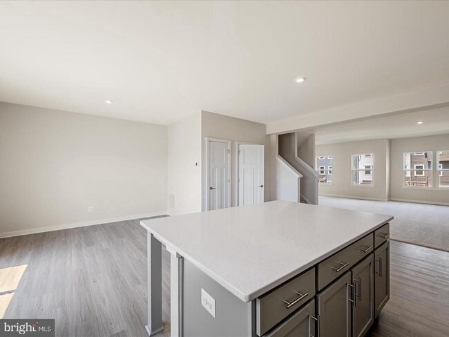 Building Photo - 17 Lyriq Ct