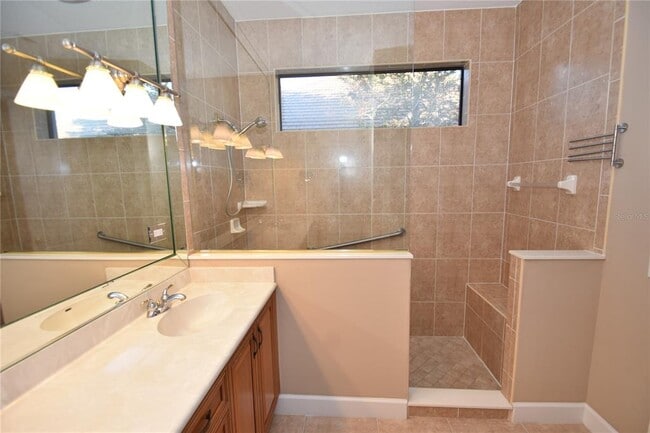 Building Photo - 43 Jasmine Dr