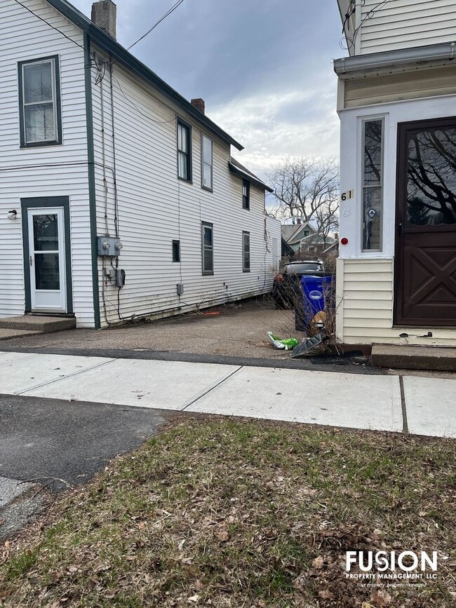 Building Photo - 61 Front St