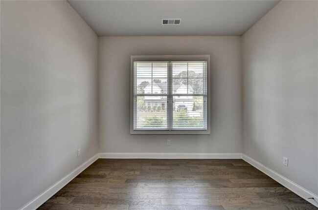 Building Photo - 3695 Andover St