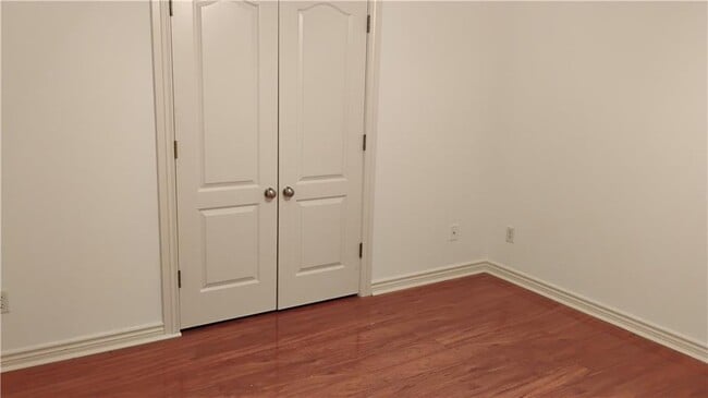 Building Photo - 3909 NE Kensington Ave