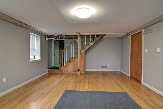 Building Photo - 317 Elmwood Ave