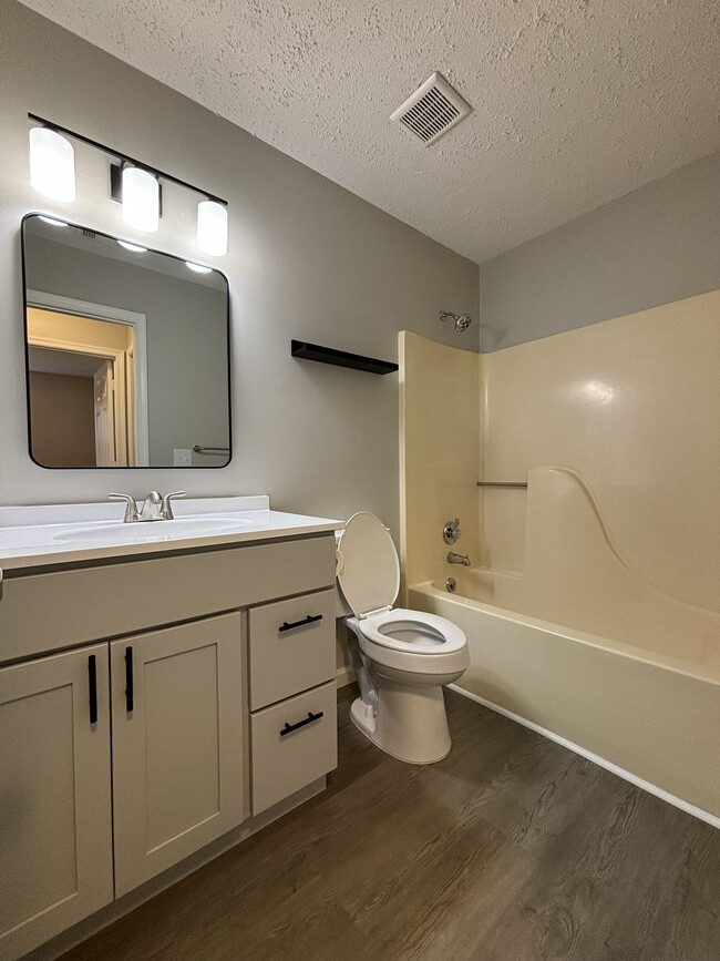 Bathroom - 511 Mystic Dr