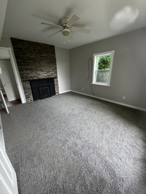 Building Photo - 4000 Glady Rd