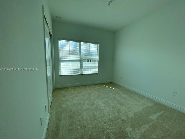 Building Photo - 534 Parsons Wy