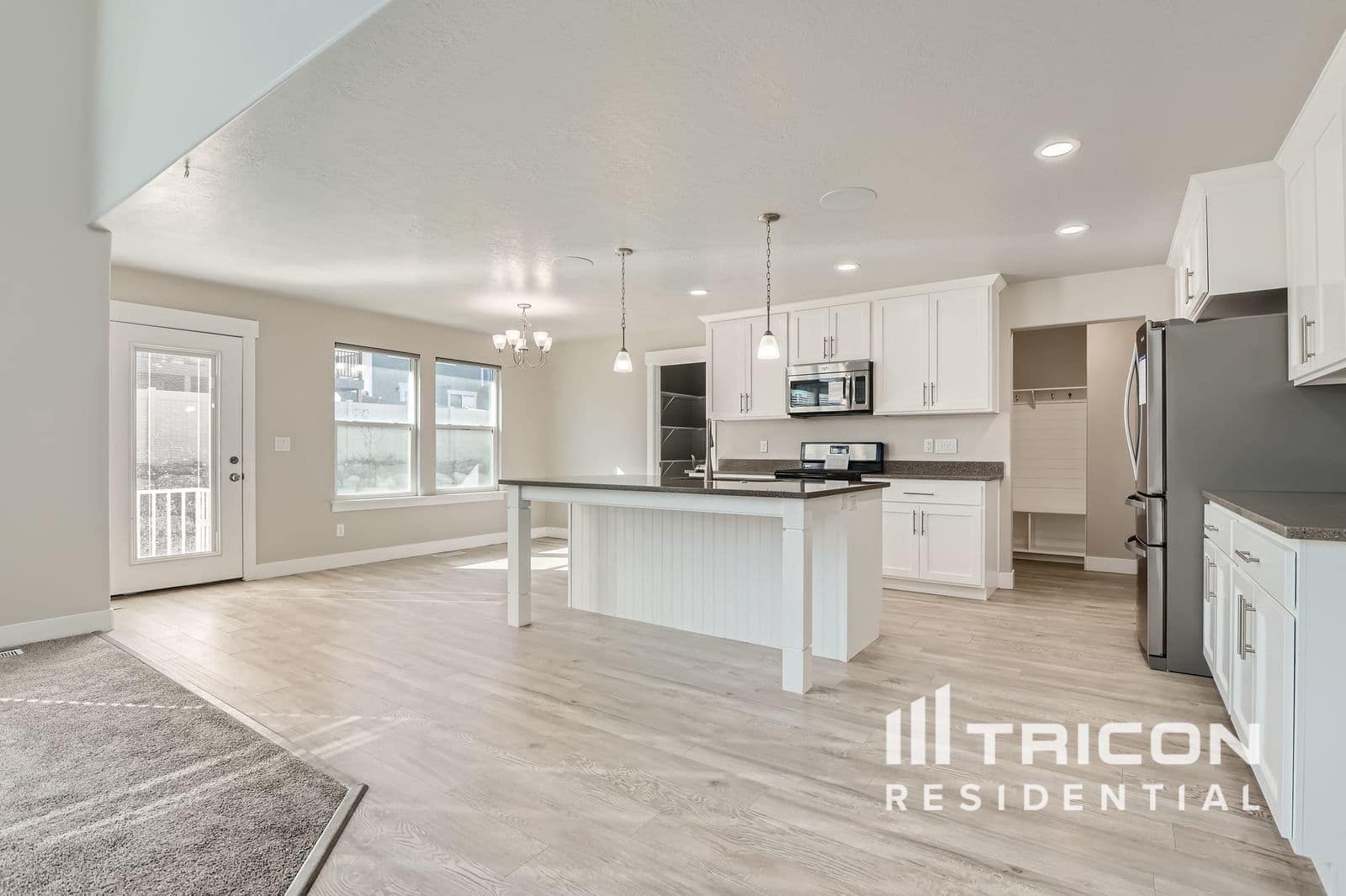 Building Photo - 4461 Breezy Meadow Dr