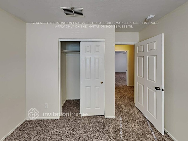 Building Photo - 10513 W Alvarado Rd