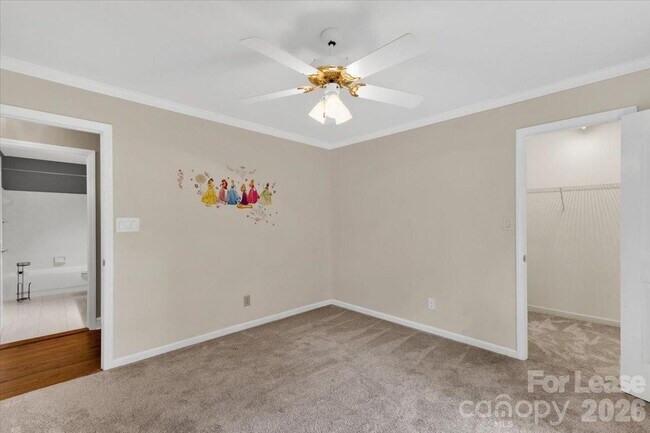 Building Photo - 3112 English Sparrow Ln