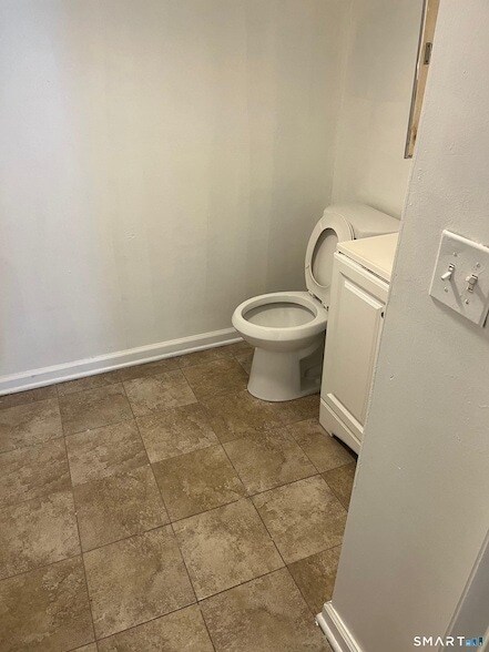 Building Photo - 40 Jane St