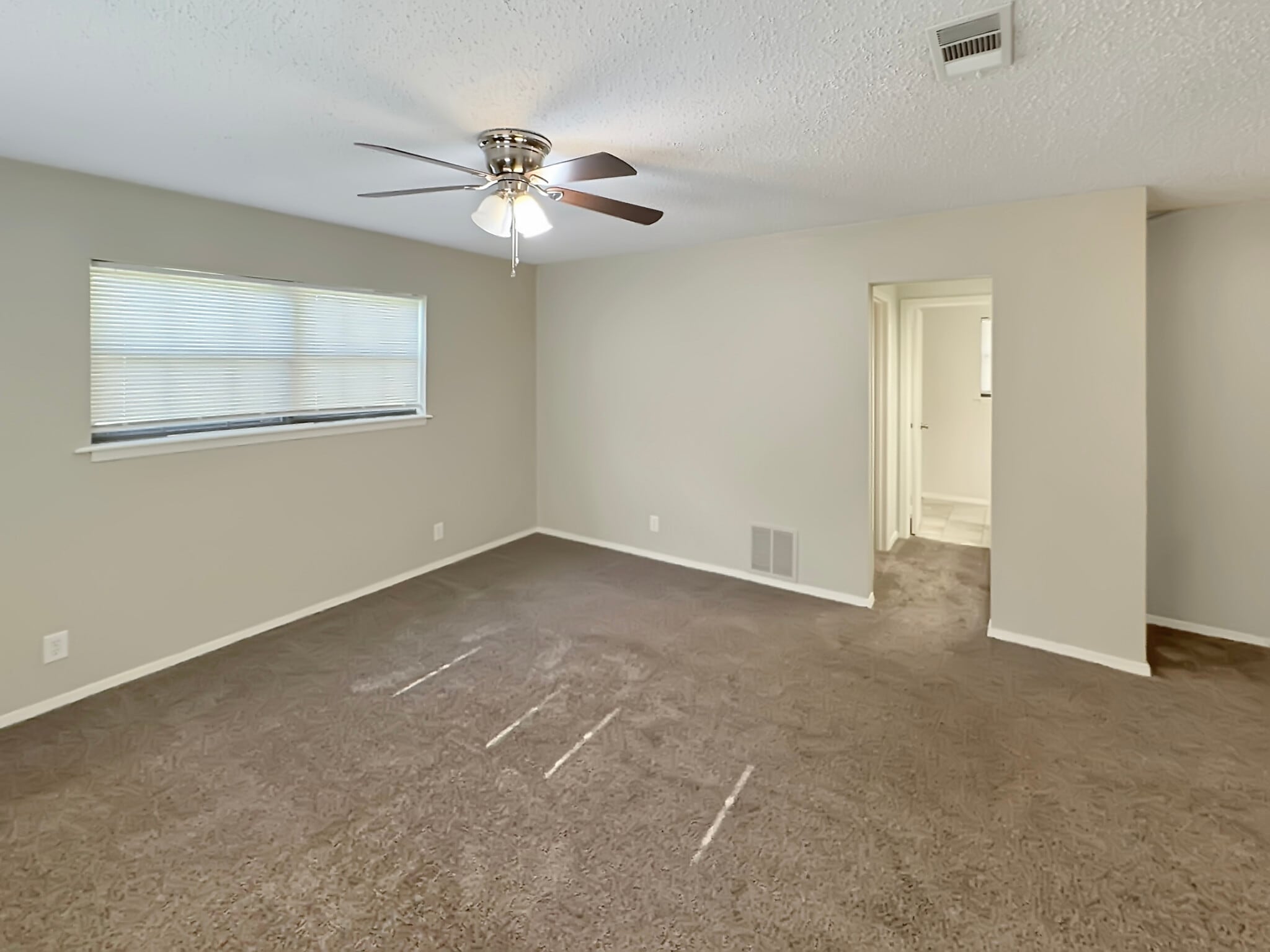 Building Photo - 1524 Timber Creek Dr