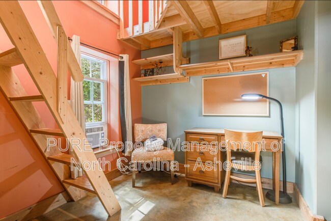 Building Photo - 226 Brickyard Rd