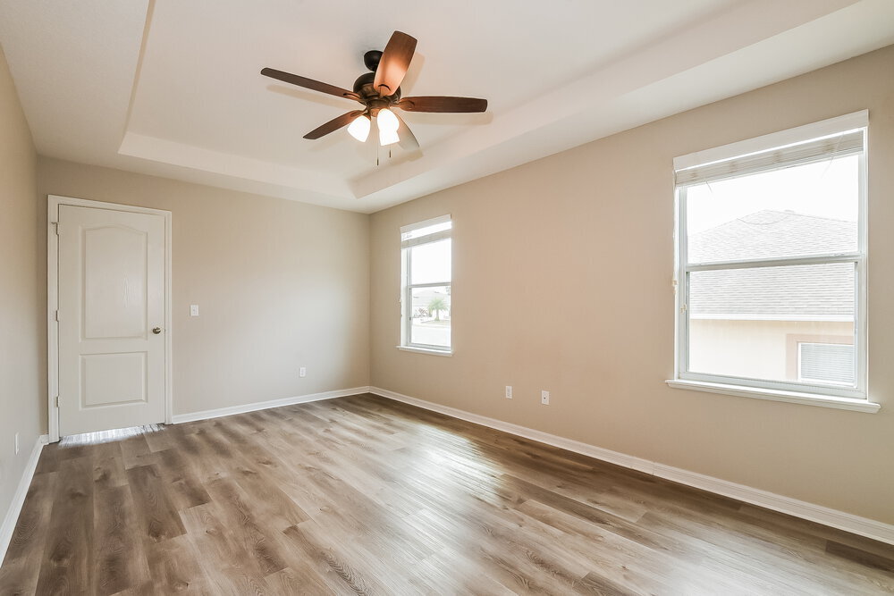 Building Photo - 7545 Sloewood Dr