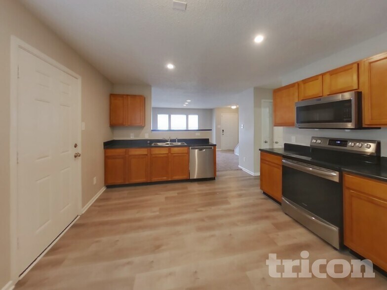 Building Photo - 12129 Belfry Dr