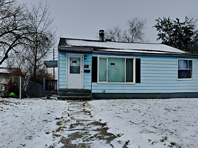 Building Photo - 5311 N Elm St