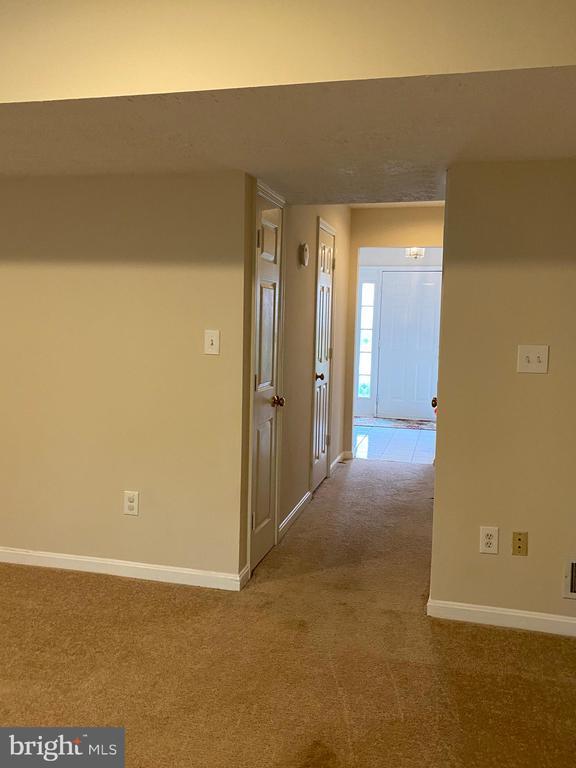 Building Photo - 6555 Kelsey Point Cir