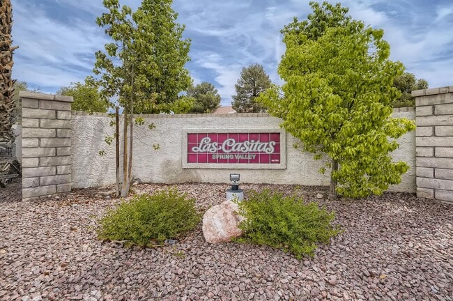 Building Photo - Central Spring Valley Condo Close to Shopping and Parks