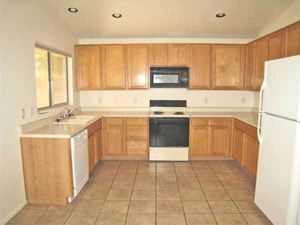Building Photo - Awesome 3 bed/2 bath home in convenient Gi...