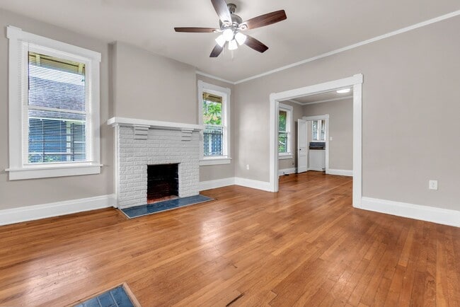 Building Photo - Heart of Midtown, close to Crosstown Concourse!