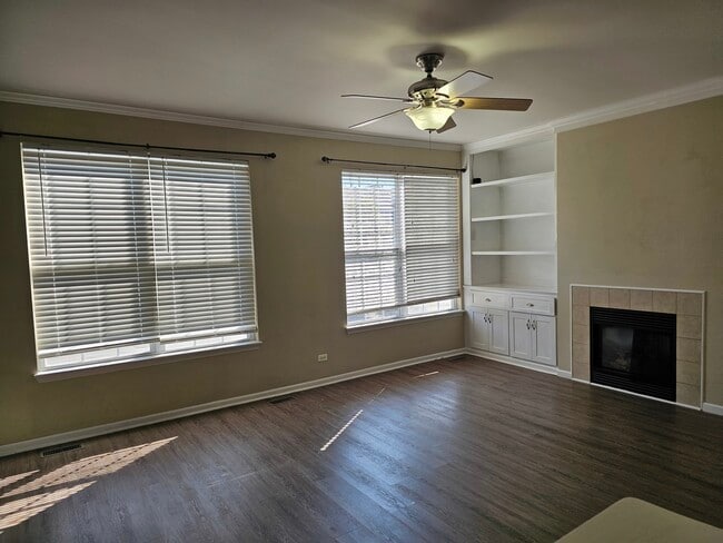 Building Photo - 2305 Hudson Cir