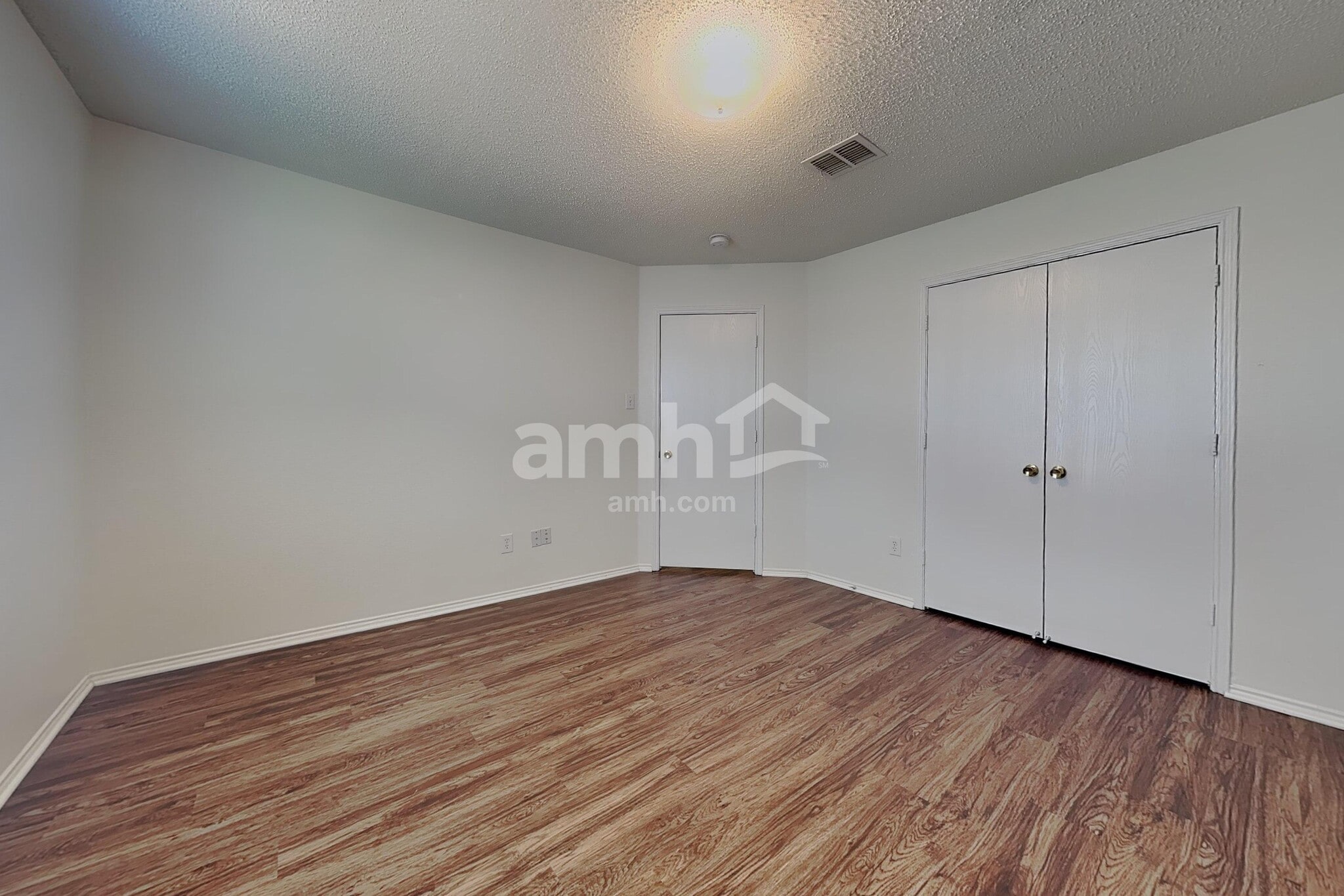 Building Photo - 8724 Hunters Creek Ct