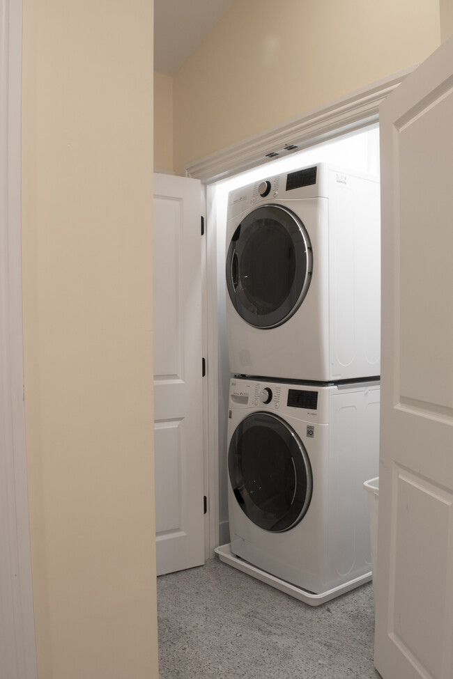 Washer and Dryer in Unit - 151 South St