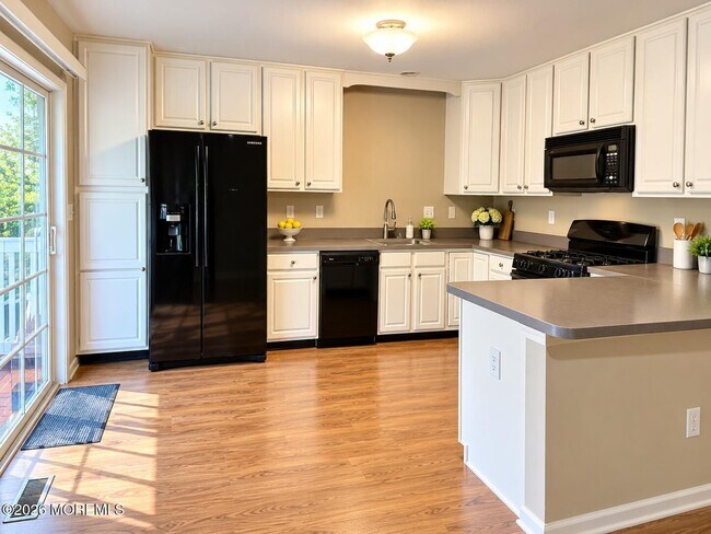 Building Photo - 35 Ironwood Ct