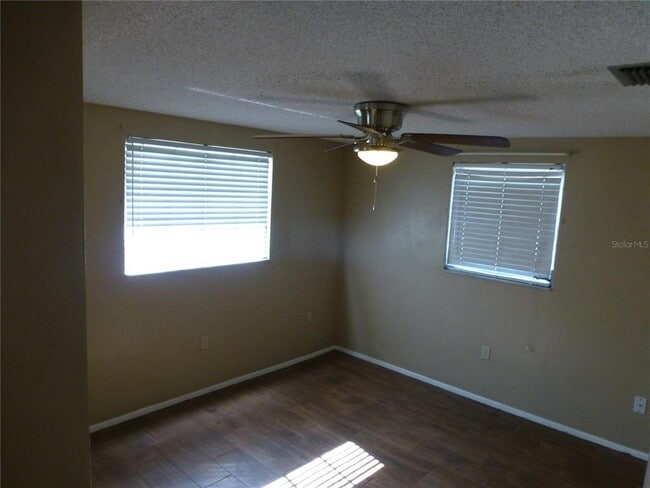 Building Photo - 6815 Alta Vista St