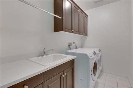 Building Photo - Elegantly Crafted & Tantalizingly Spacious...