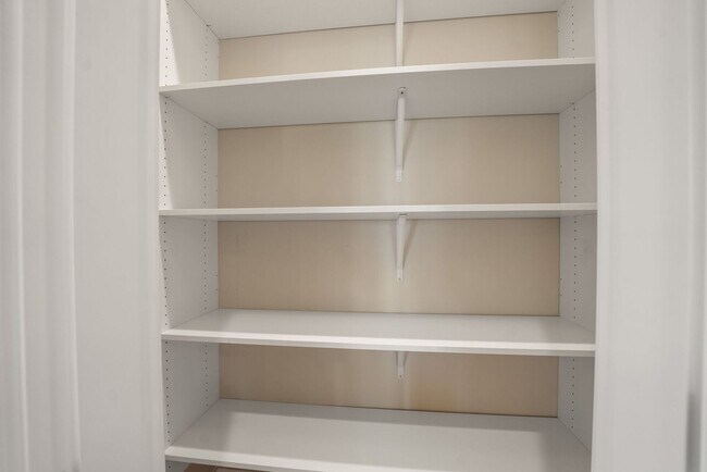 Building Photo - 2971 NW Polarstar Ave