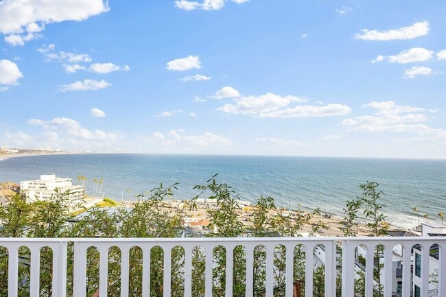 Building Photo - 17440 Revello Dr