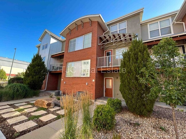 Building Photo - 7700 E Academy Blvd