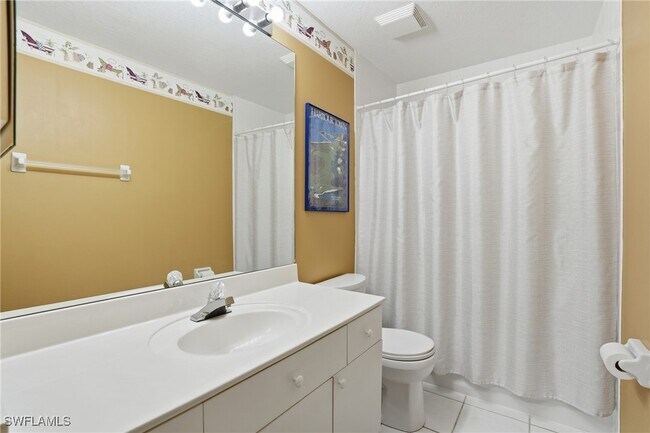 Building Photo - 28630 Carriage Home Dr