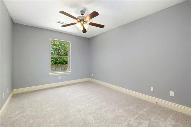 Building Photo - BEAUTIFUL HOME IN GREAT LOCATION!