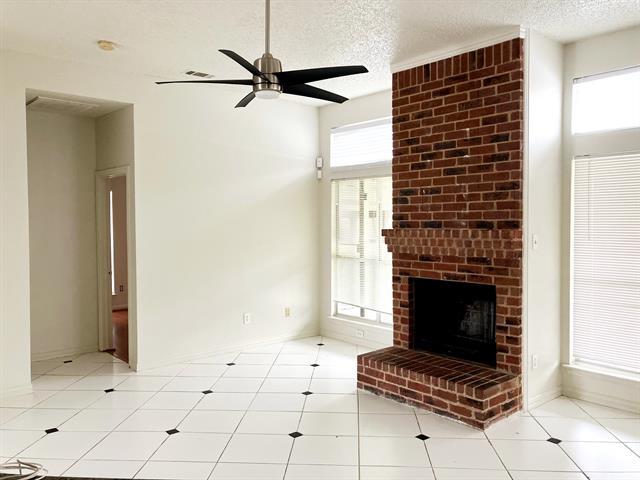 Building Photo - 6006 Team Ct