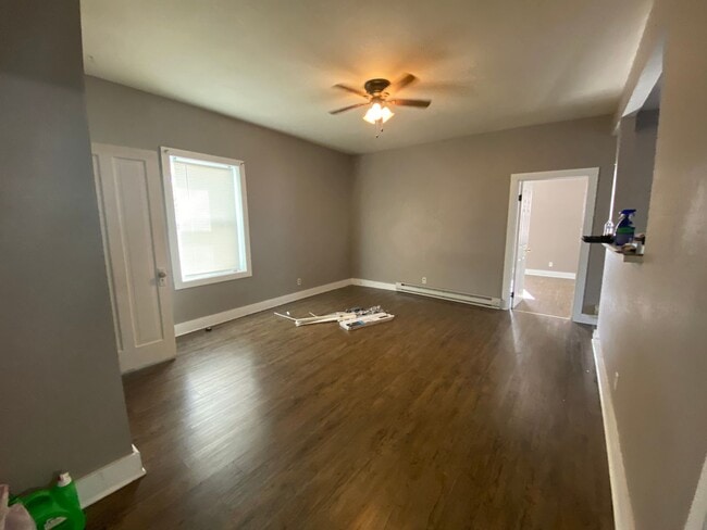 Building Photo - 119 N 22nd St